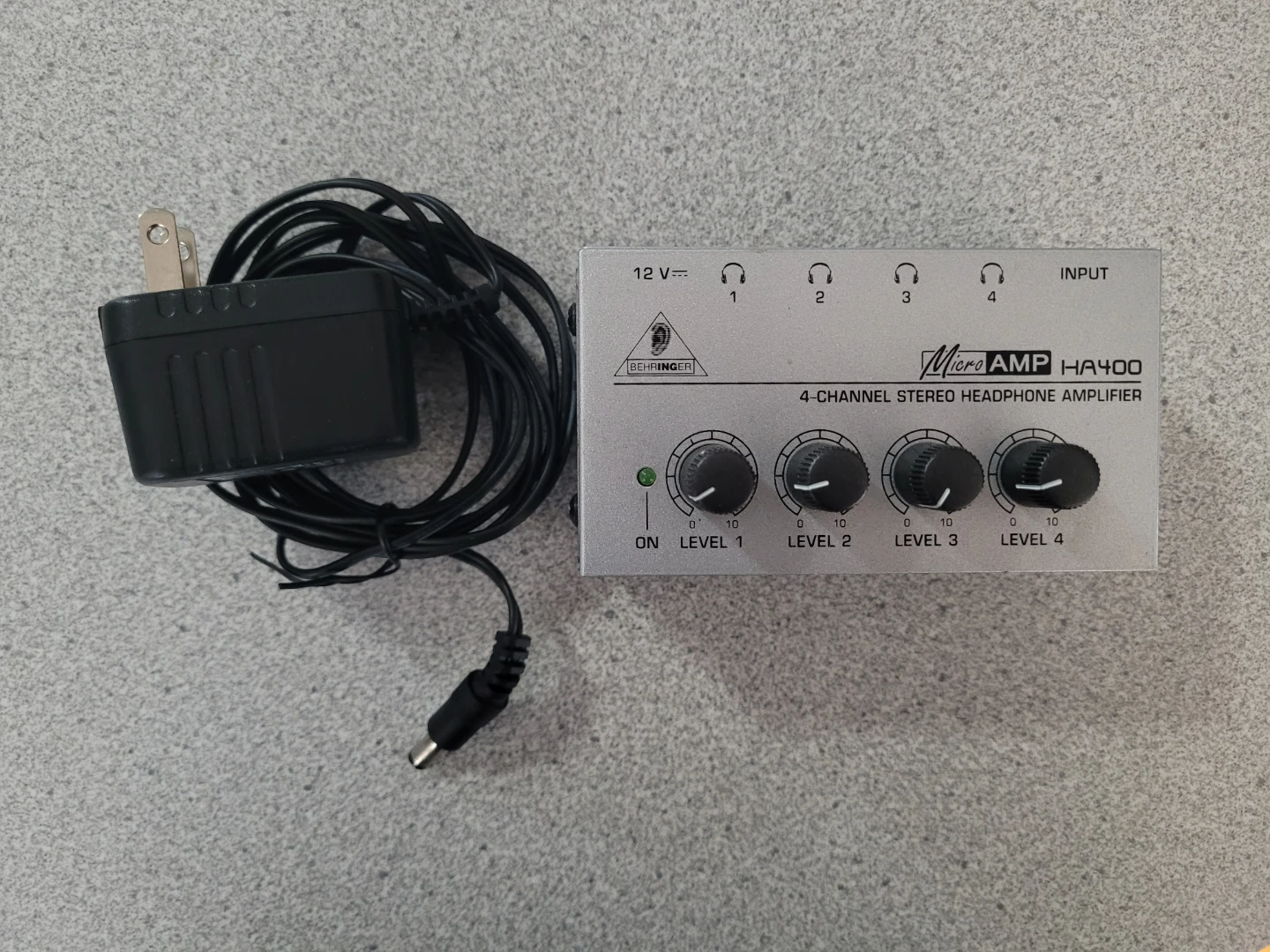 Behringer MicroAMP HA400 4-Channel Headphone Amplifier - photo 2