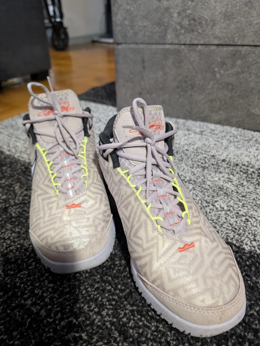 Nike LeBron Witness 5 Men's Basketball Shoes - photo 4