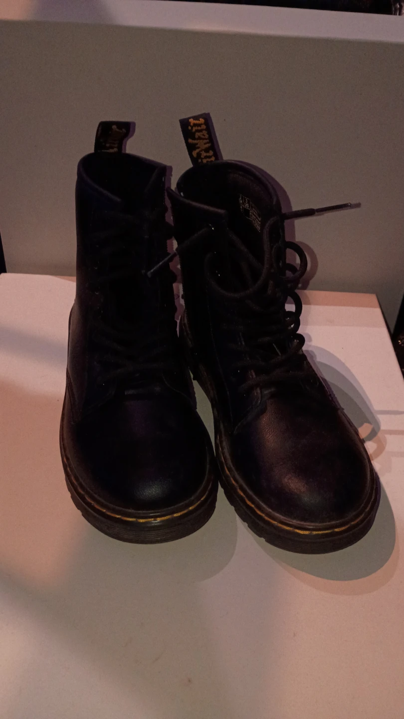 Dr. Martens Black Leather Boots with Side Zip - photo 4