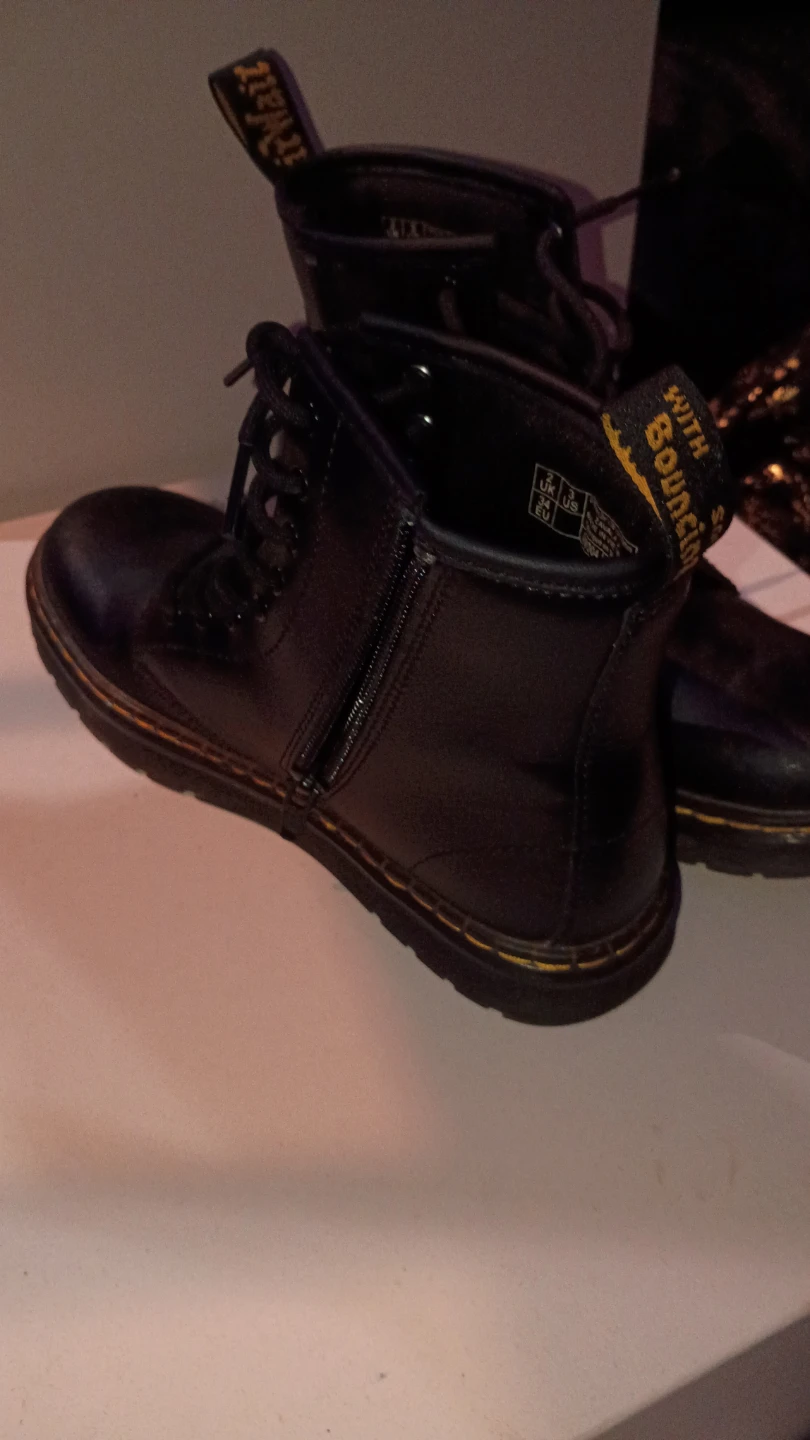 Dr. Martens Black Leather Boots with Side Zip - photo 5