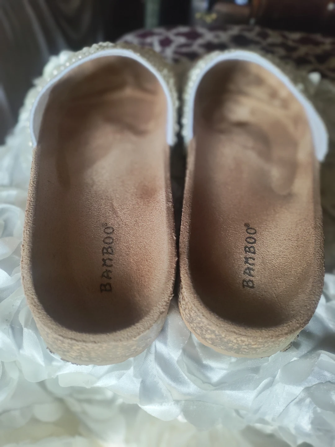 Women's Slip-On Sandals Pearl Embellished Slides Size 10 Used - photo 3