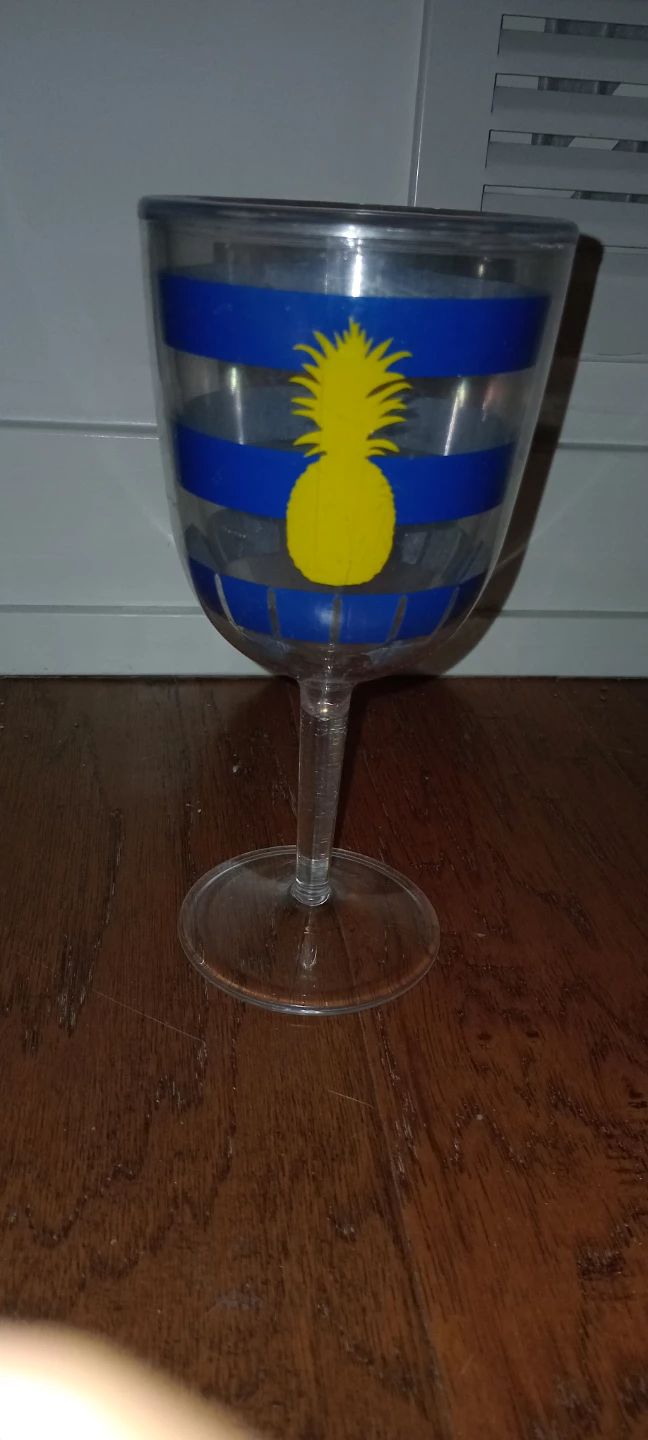Set of 3 Plastic Wine Glasses with Tropical Designs - photo 2