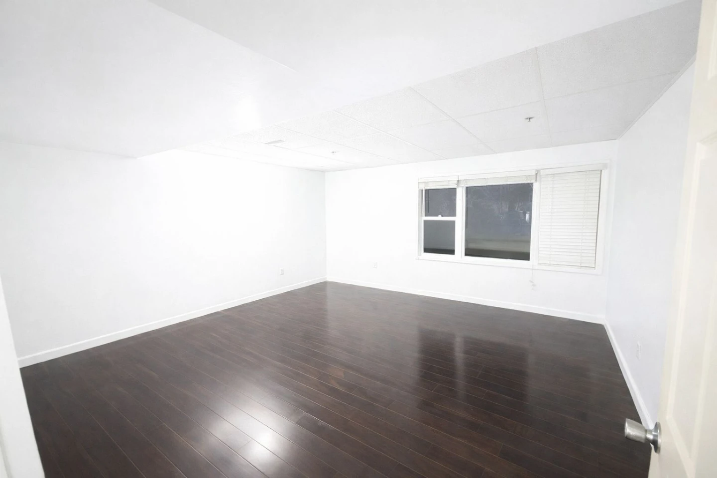2 Bed 1 Bath | Central Bradford Rent 🏠 - photo 2