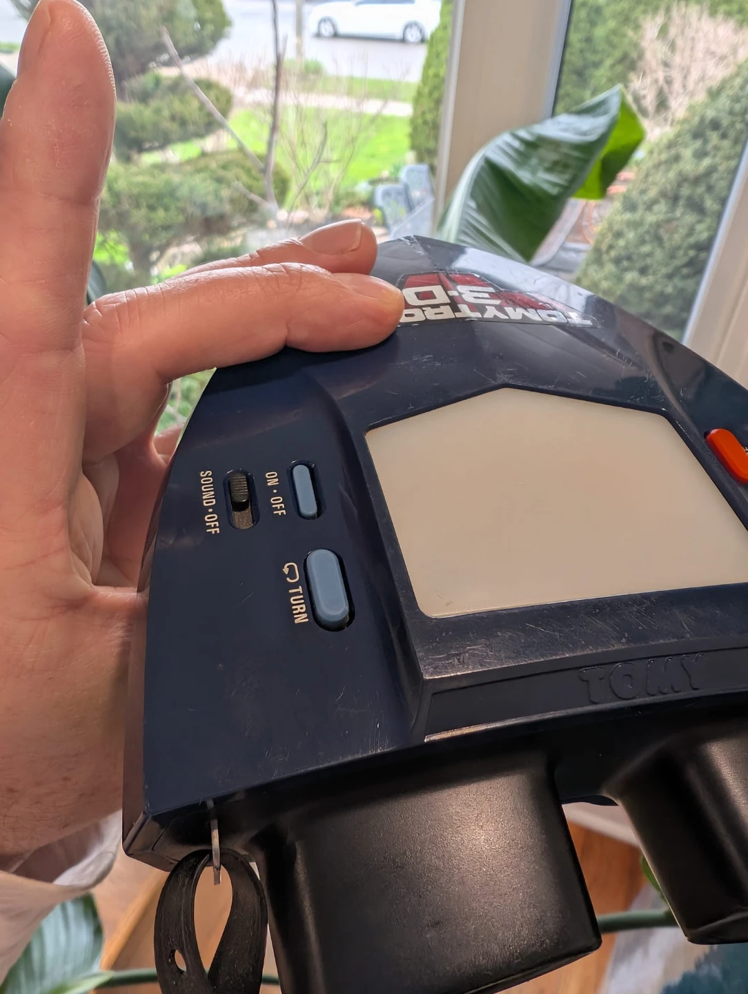 Tomytronic 3D Vintage Handheld Game - photo 4