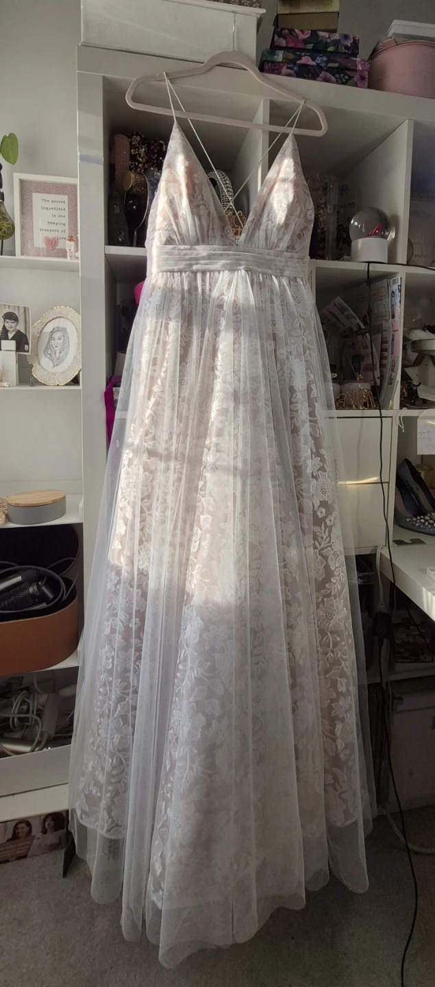 Adrianna Papell White Lace Detail Gown - Size 10