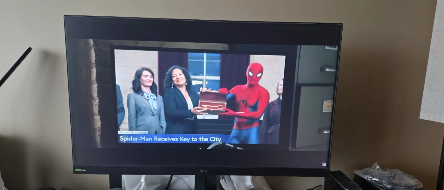 LG Ultragear 32-inch QHD 165Hz Gaming Monitor - photo 3