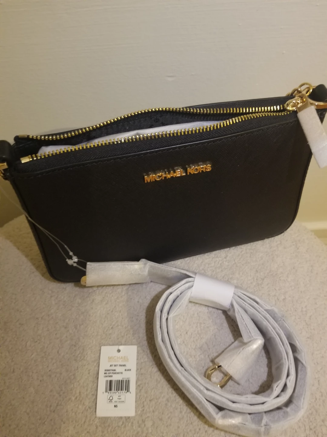 Michael Kors Black Leather Clutch with Gold Chain - photo 3