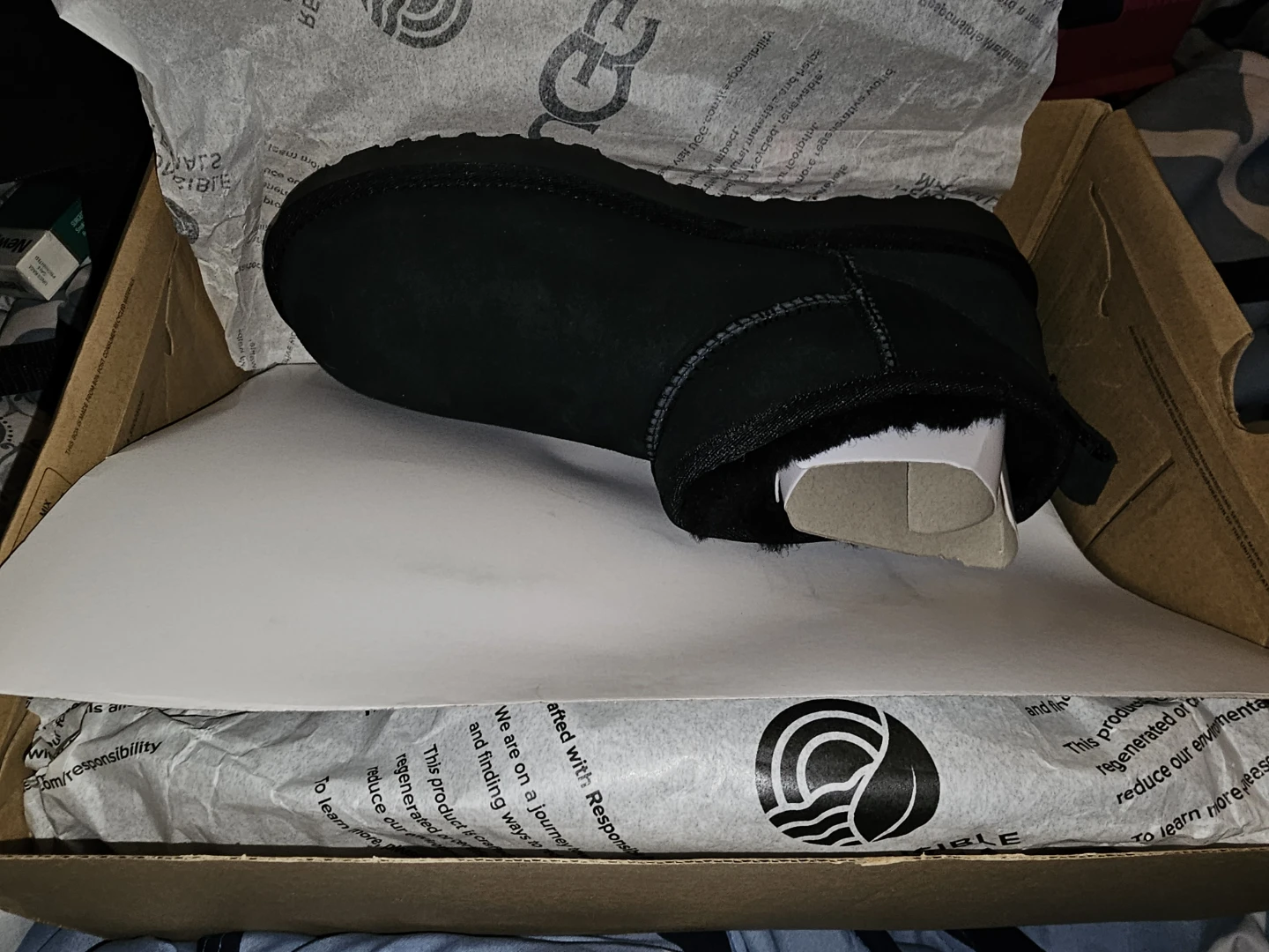 UGG W Classic Ultra Mini Boots Black Size 11 - photo 3