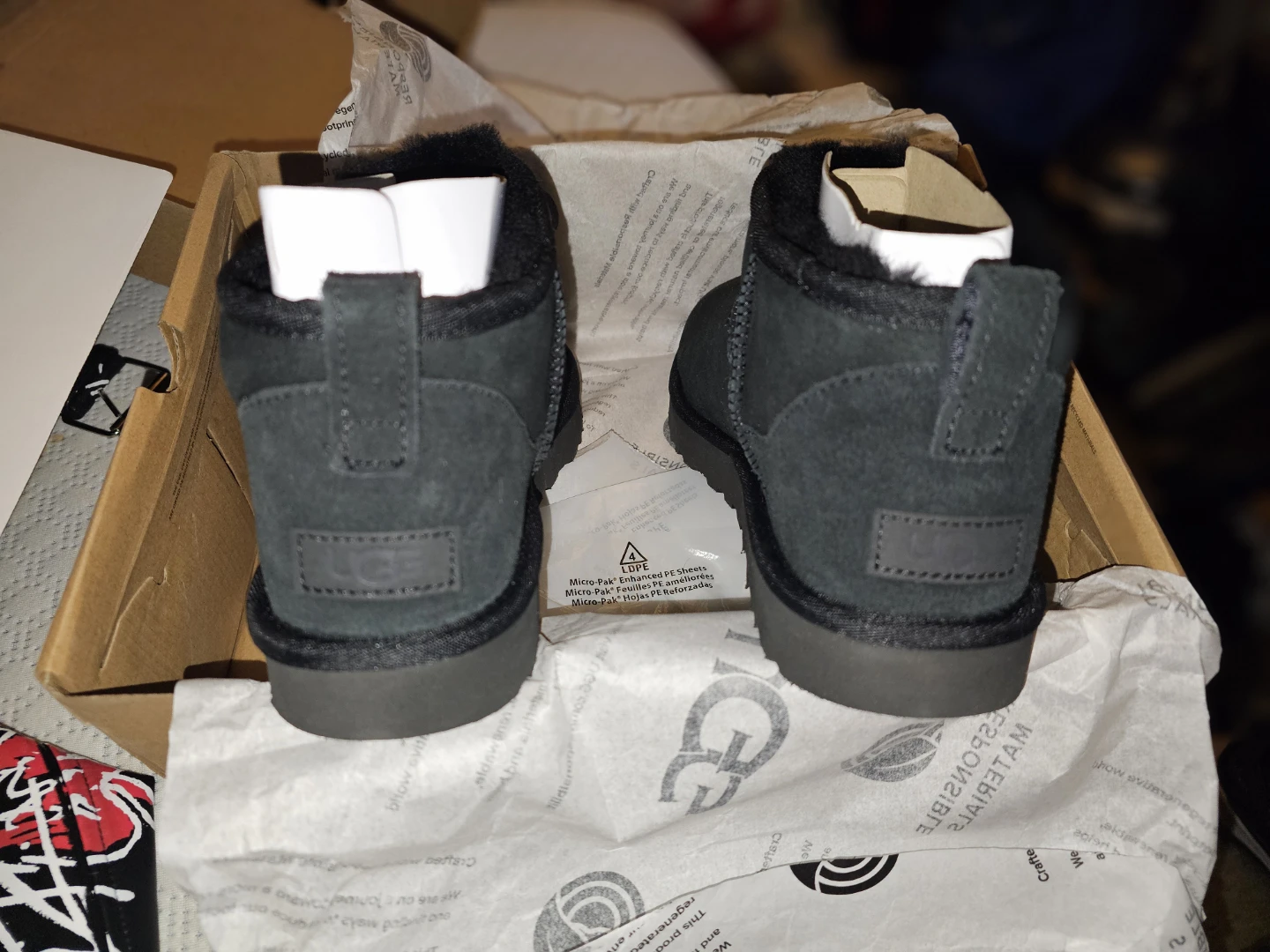 UGG W Classic Ultra Mini Boots Black Size 11 - photo 5