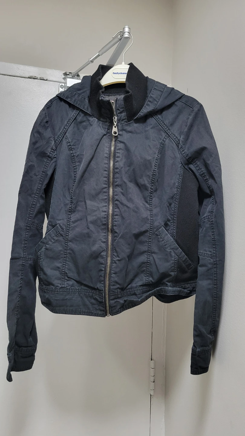 Vintage Guess Black Hooded Jacket