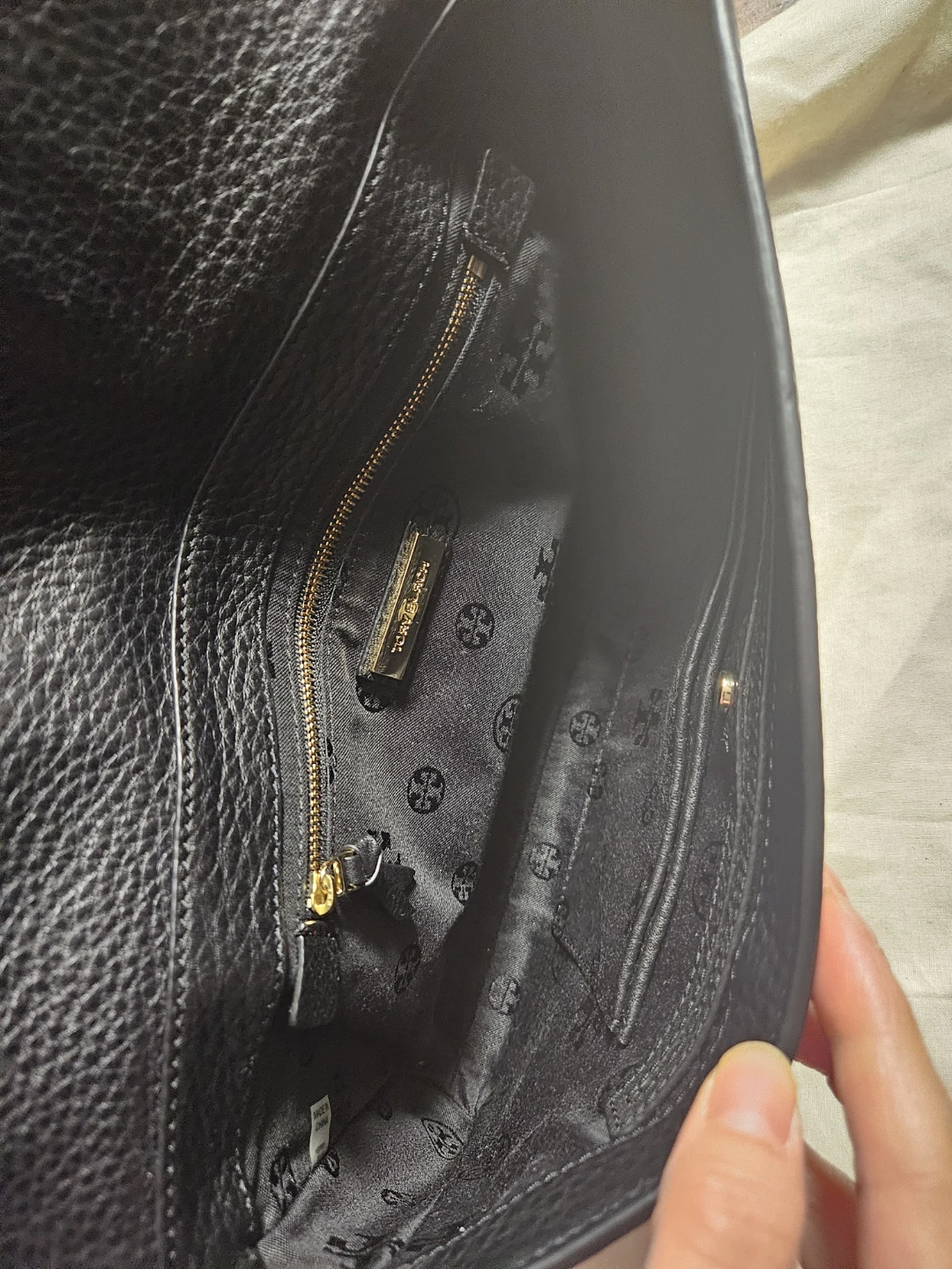 Tory Burch Black Leather Shoulder Bag - photo 2