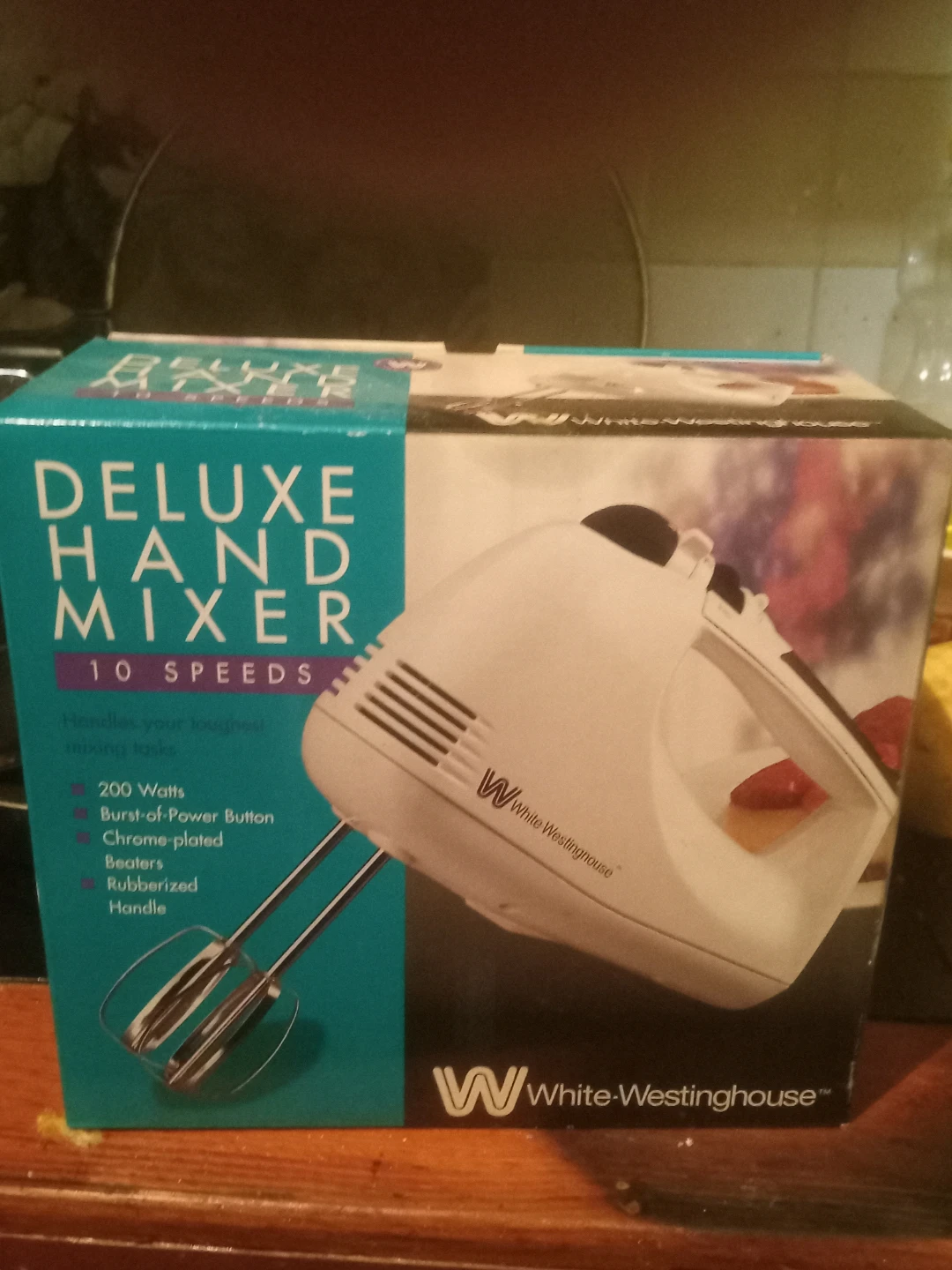 White-Westinghouse Deluxe Hand Mixer - 10 Speeds