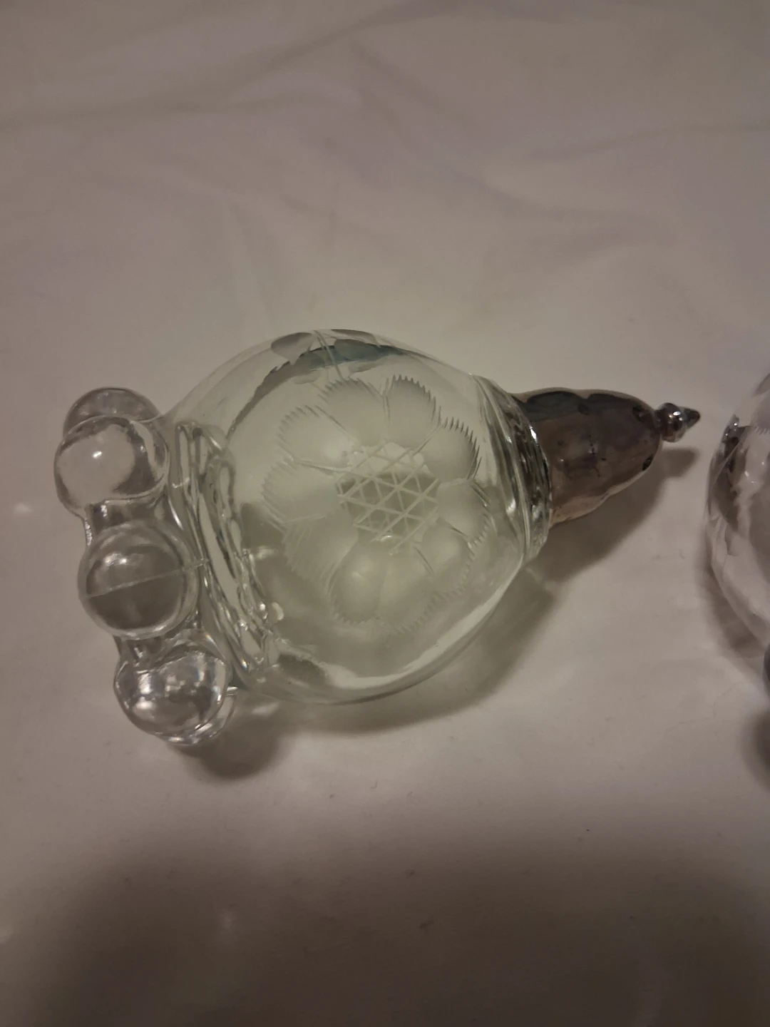 Glass Salt and Pepper Shakers with Floral Etching - photo 5