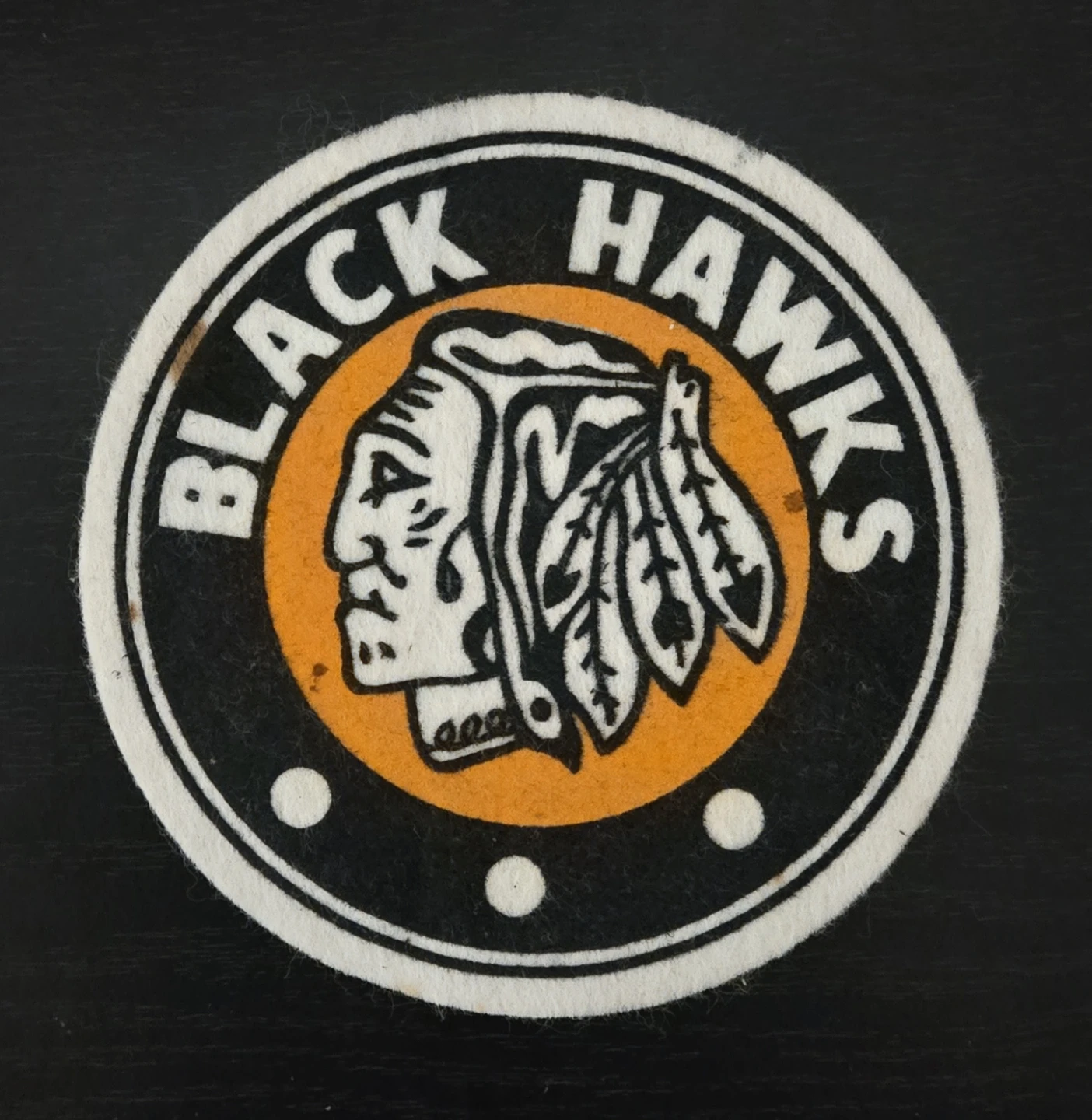 Rare Authentic Pre 1965 Black Hawks 5" Jersey Crest - photo 2