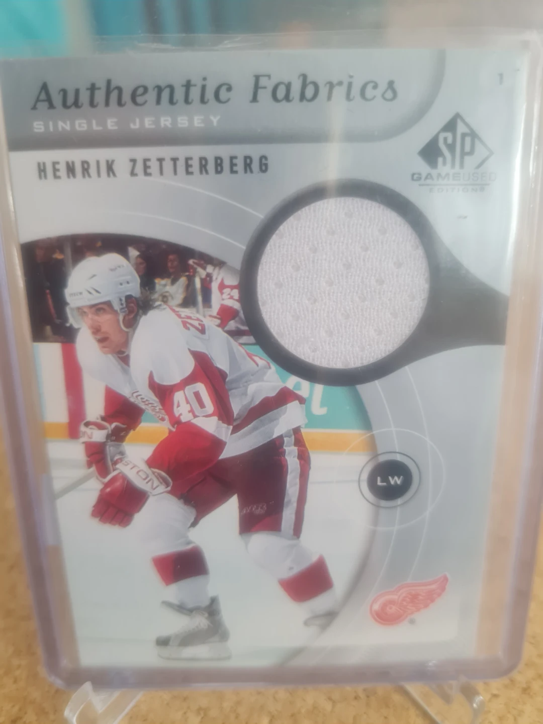 Henrik Zetterberg Authentic Fabrics Jersey Hockey Card