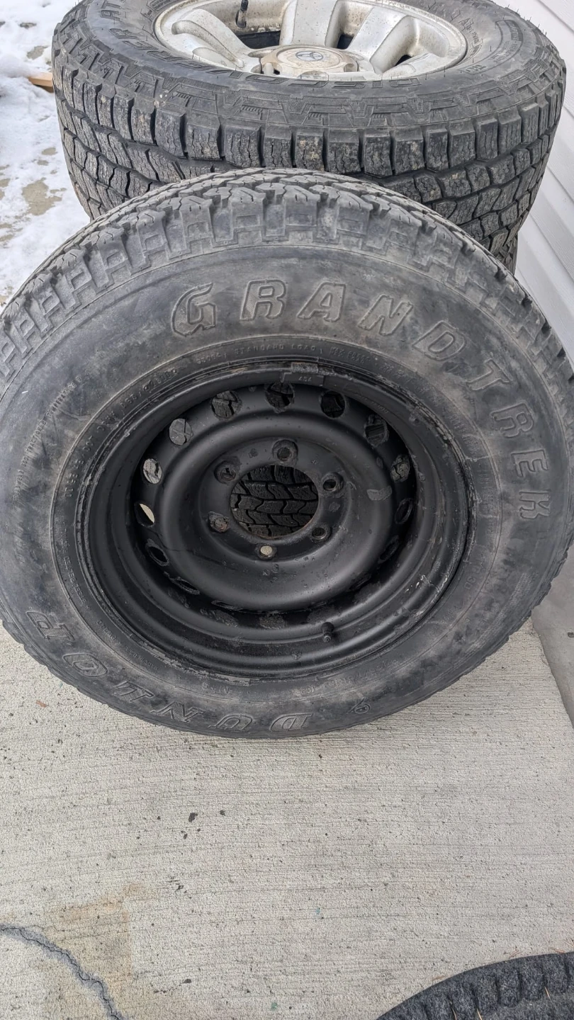 Set of 4 Toyota GrandTrek Tires with Rims - photo 2