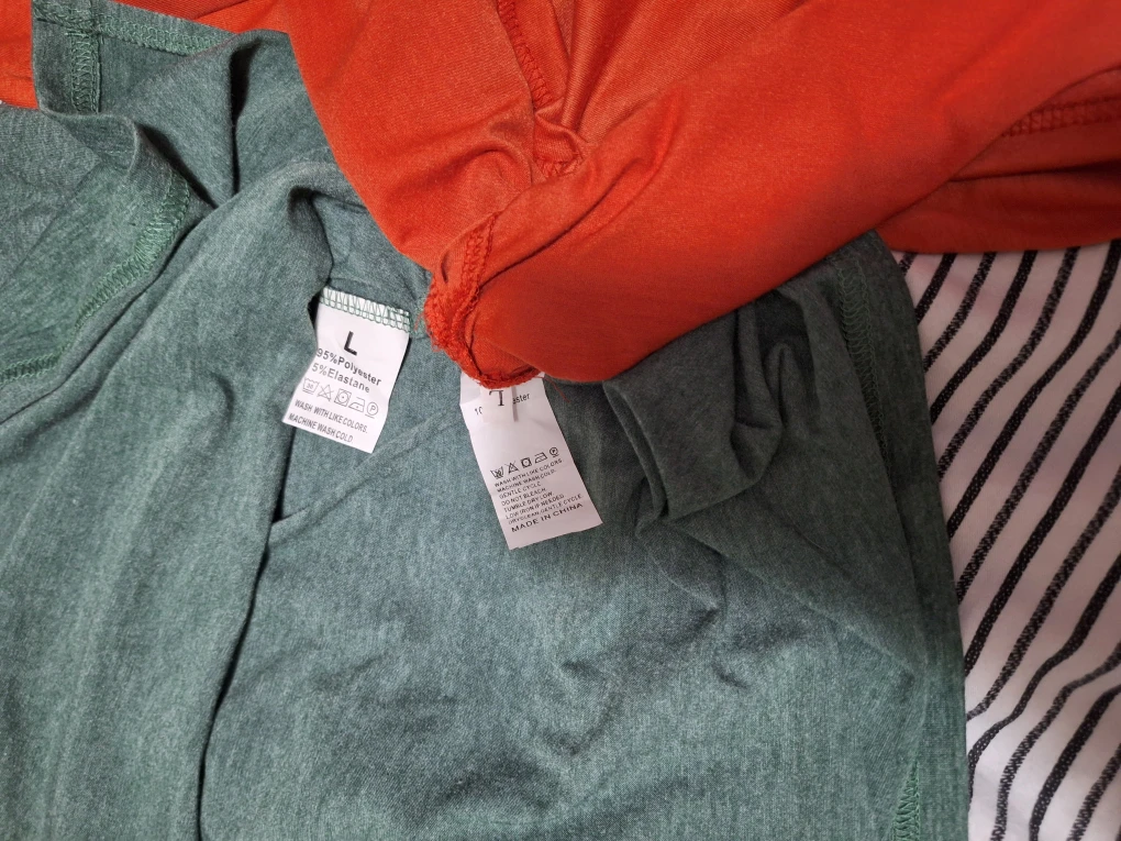 Bundle of two Size long T-shirts - Green and Orange - photo 2