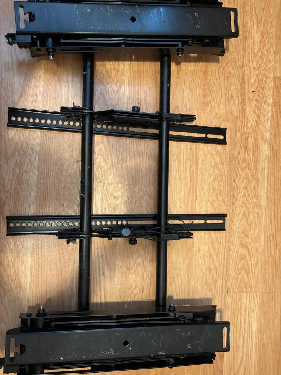 CHIEF LTM1U AV Wall Mount - photo 2