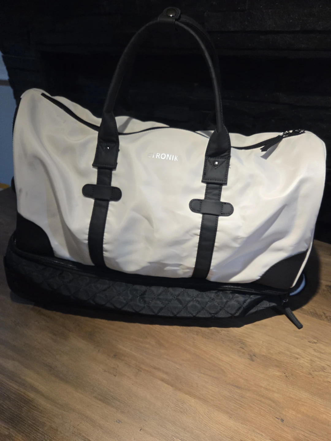 ETRONIK Cream & Black Duffle Bag with wheels & extending handle