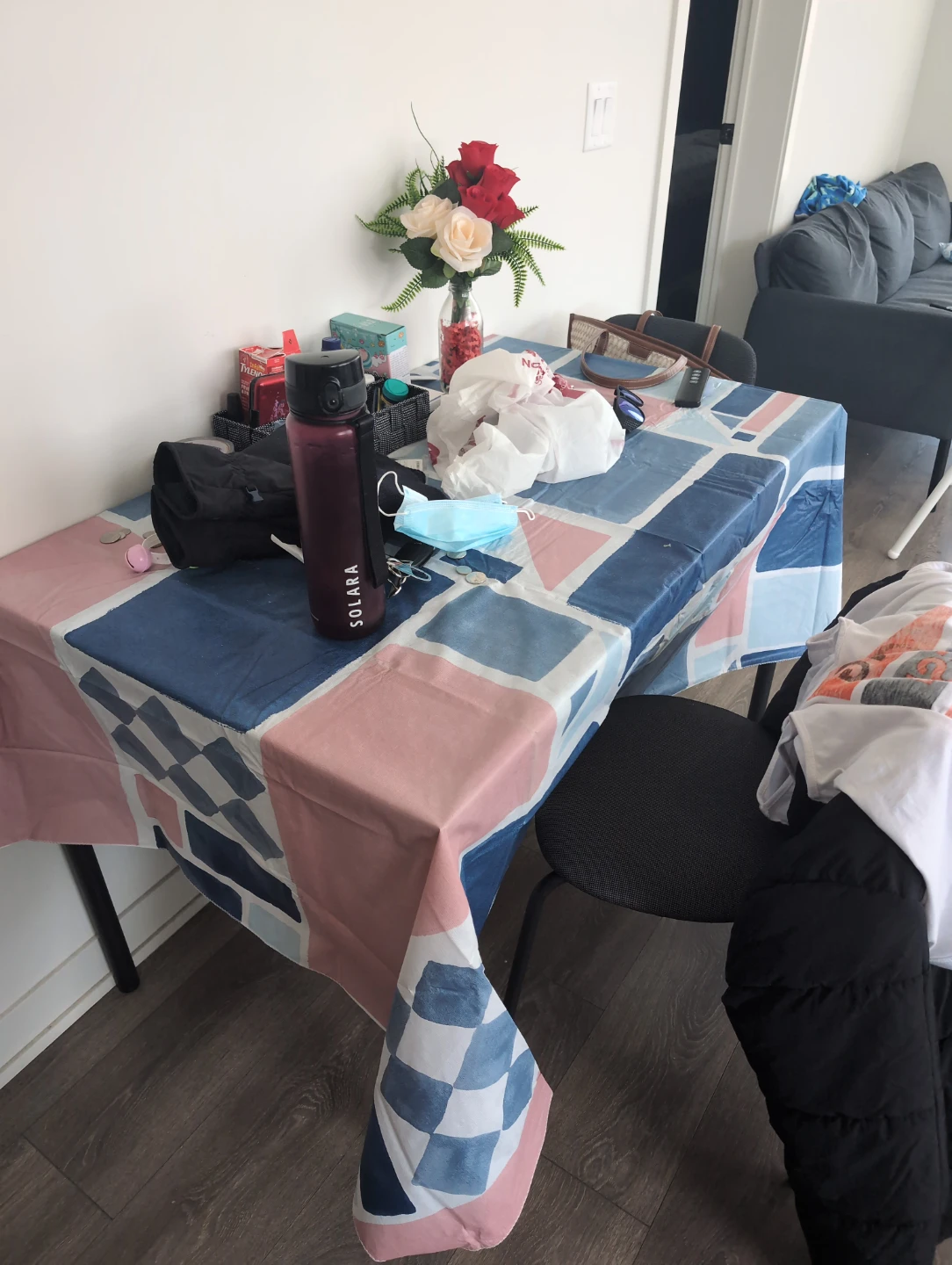 Ikea dining table and chairs - photo 2