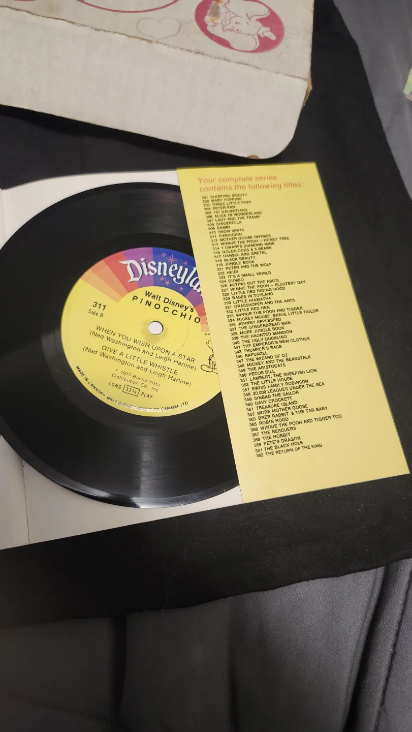 Walt Disney 1977~"Pinocchio"Read Along Book and Record - photo 2