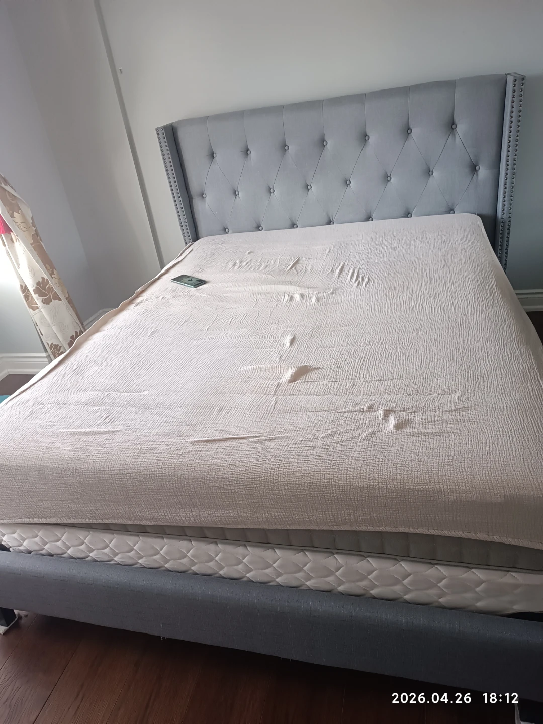 Queen size Bed with Mattress