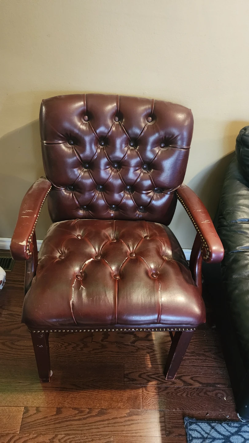 Brown Tufted Leather Office Chair