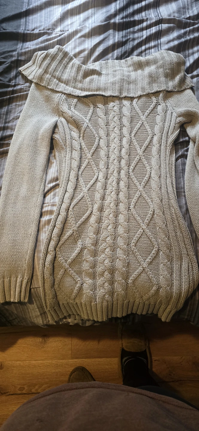 Ladies' Grey Off-the-Shoulder  Knit Sweater