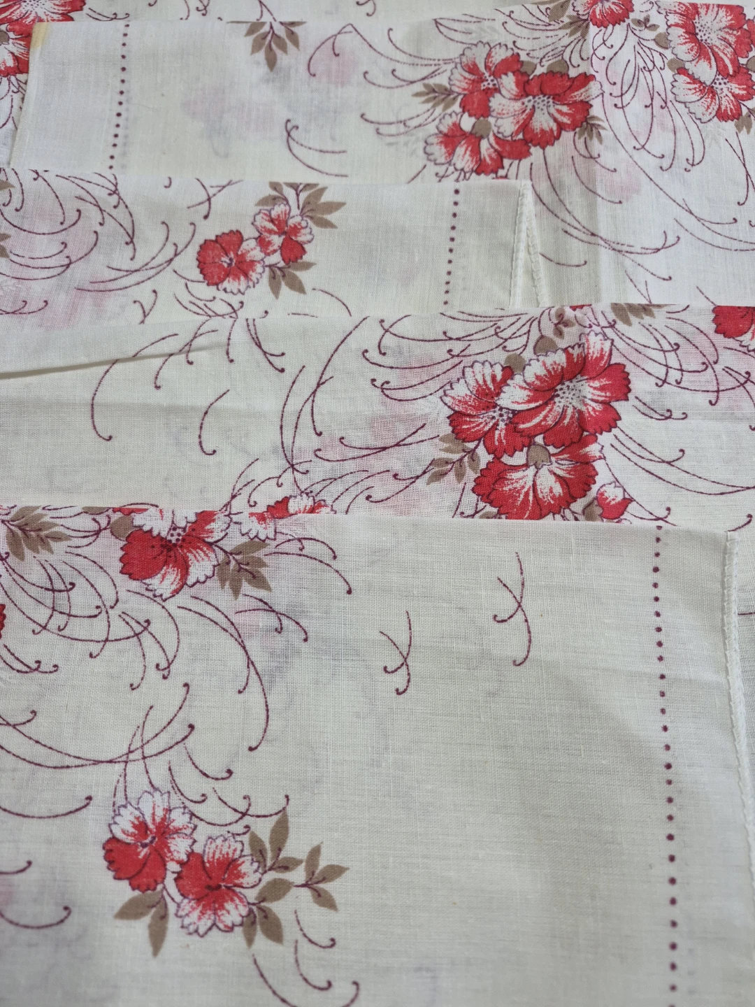 Beautiful Set of 8 Vintage Linen 15 1/2" x 15 1/2" Napkins - photo 5