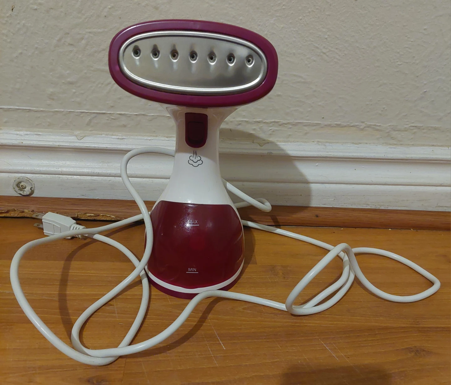 Handheld Fabric Steamer - White/Maroon - photo 2