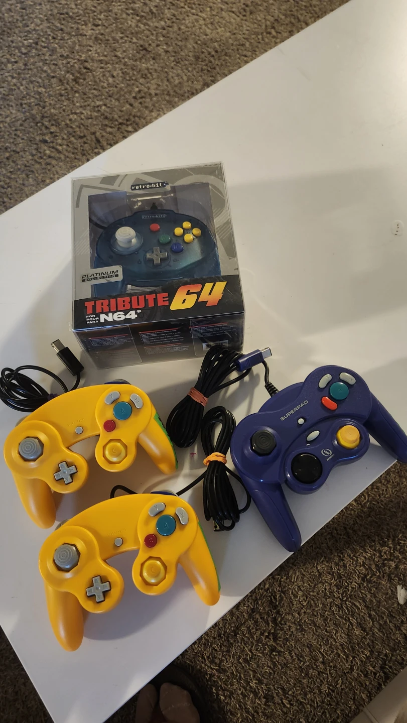 Retro-Bit Tribute 64 Platinum Controller & GameCube Controllers