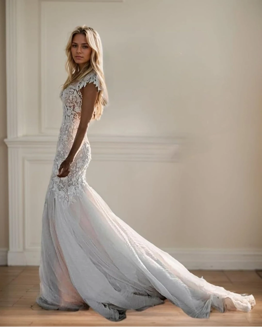 Lace Mermaid Wedding Dress - photo 4
