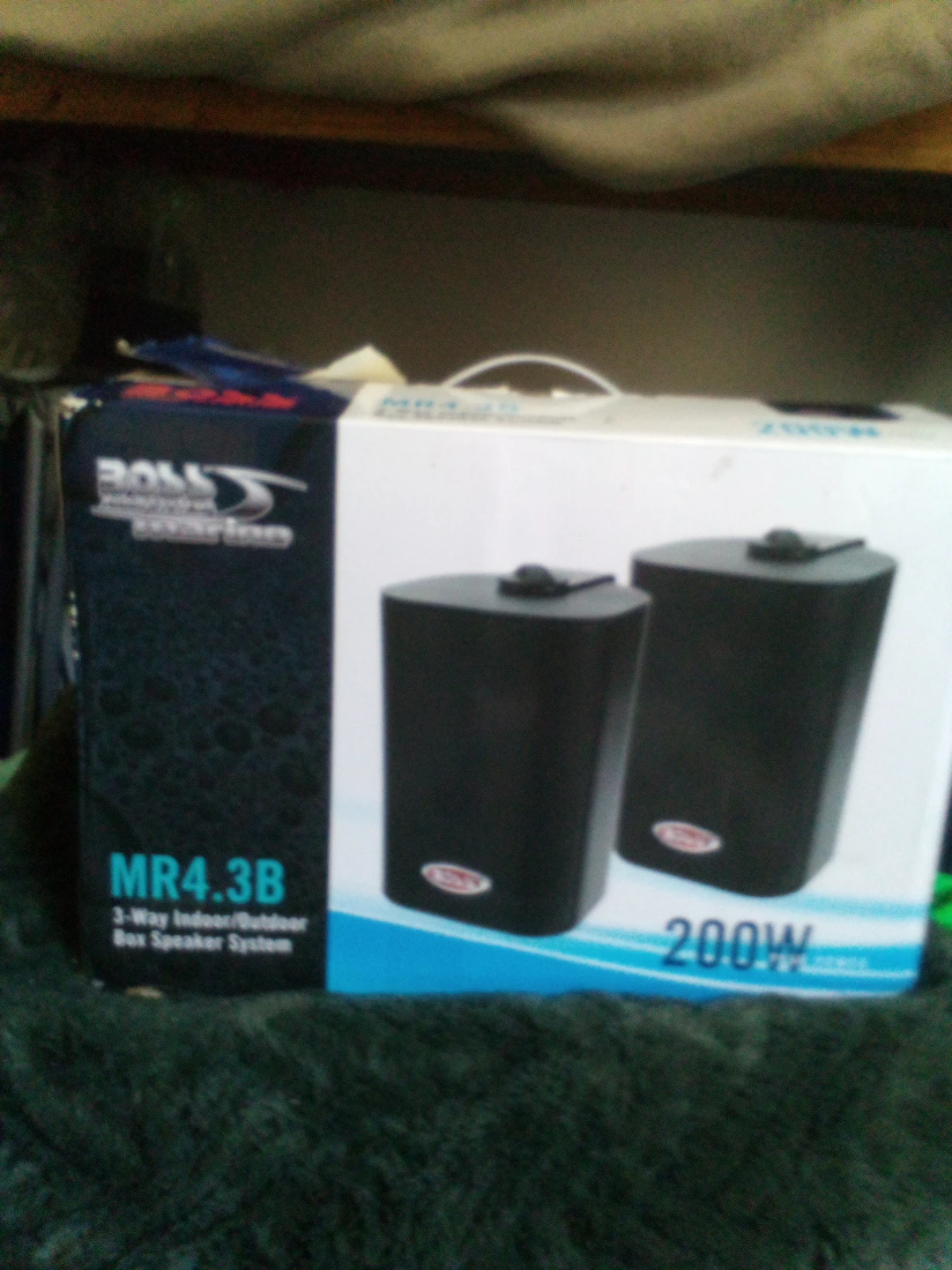 Boss MR4.3B 200 Watt 3-Way Indoor/Outdoor Box Speaker System