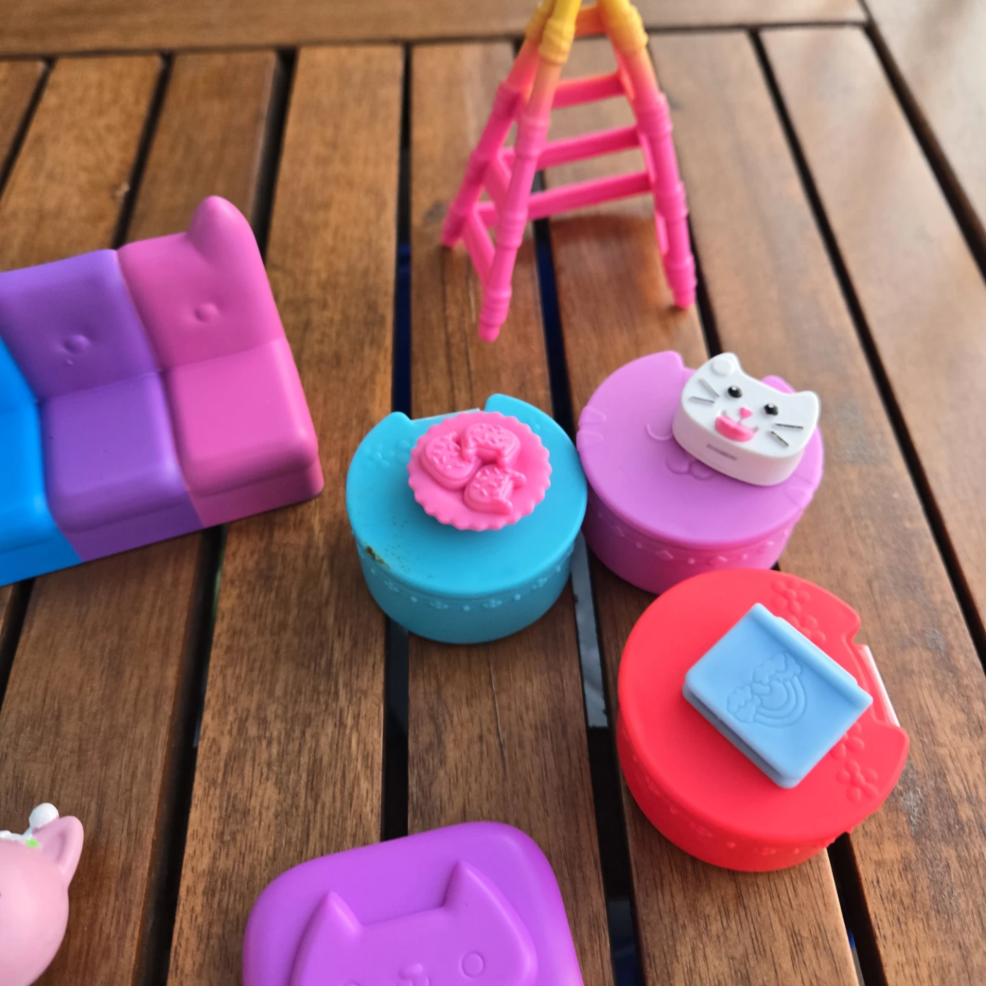 Gabby doll house toy lot - photo 3