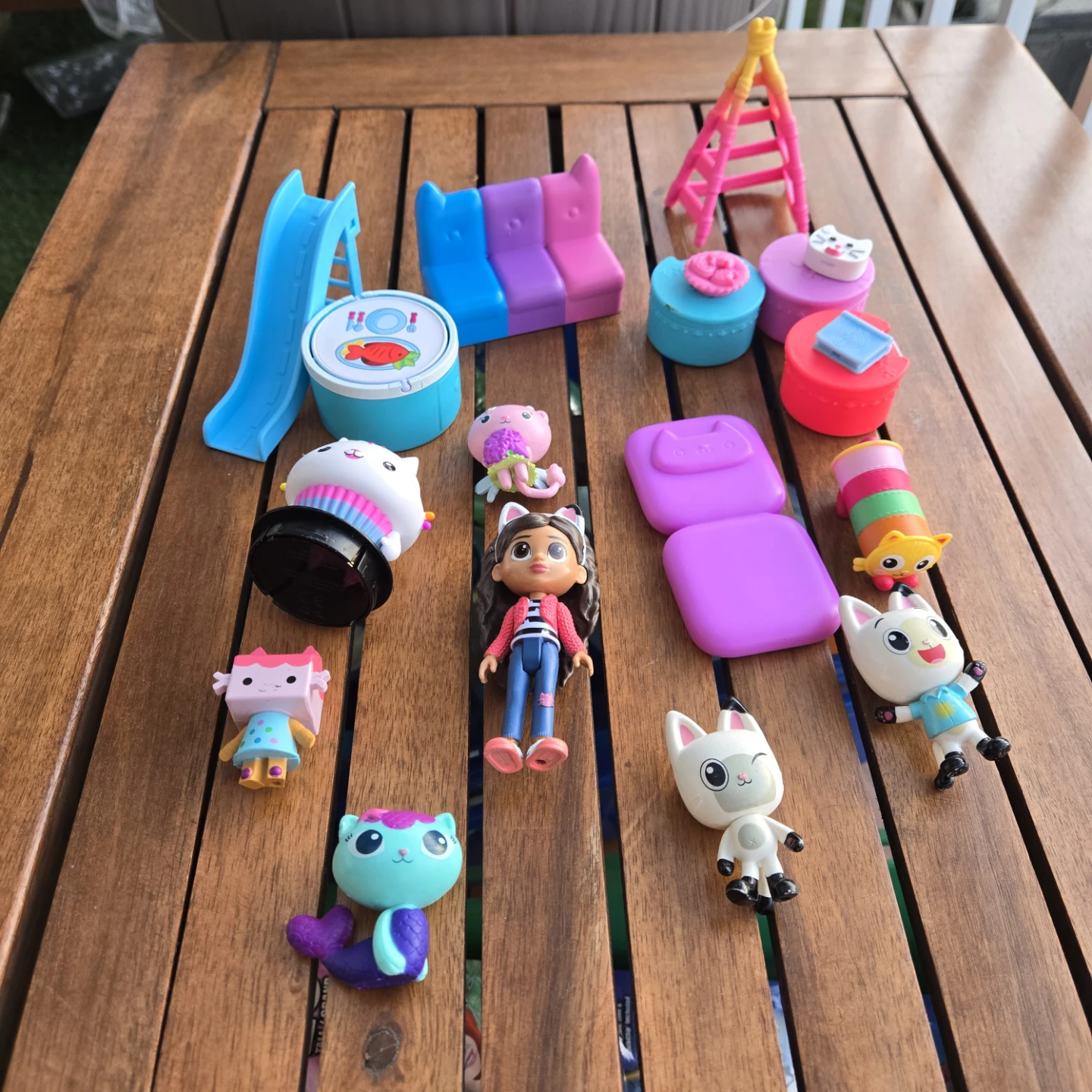 Gabby doll house toy lot - photo 5