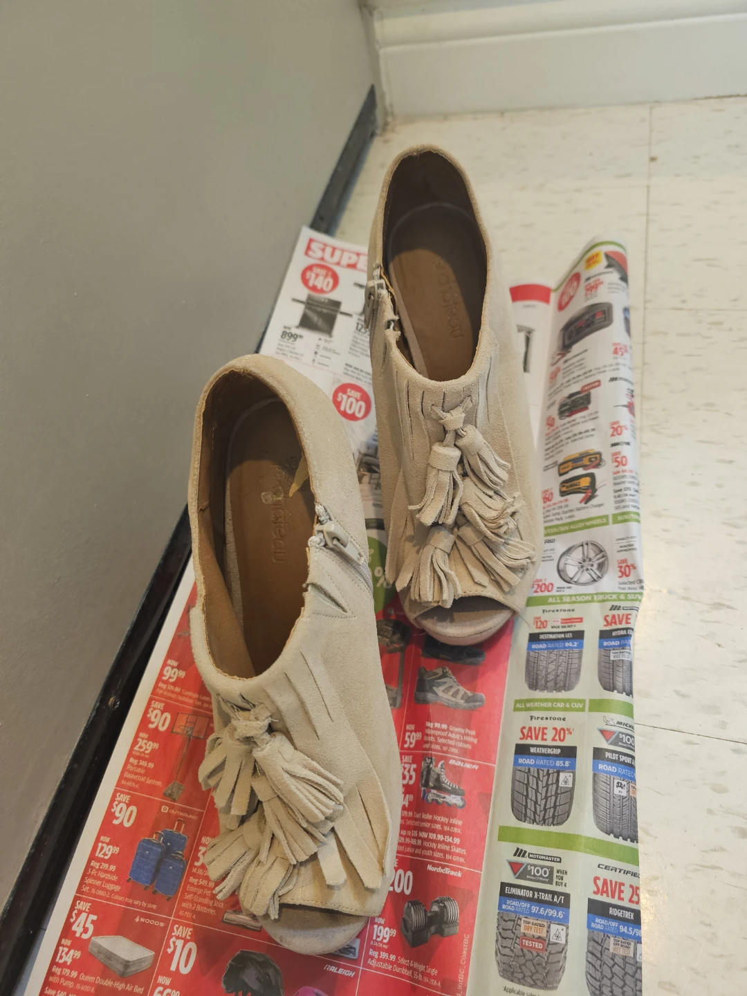 Le chateau Beige Suede shose - photo 4