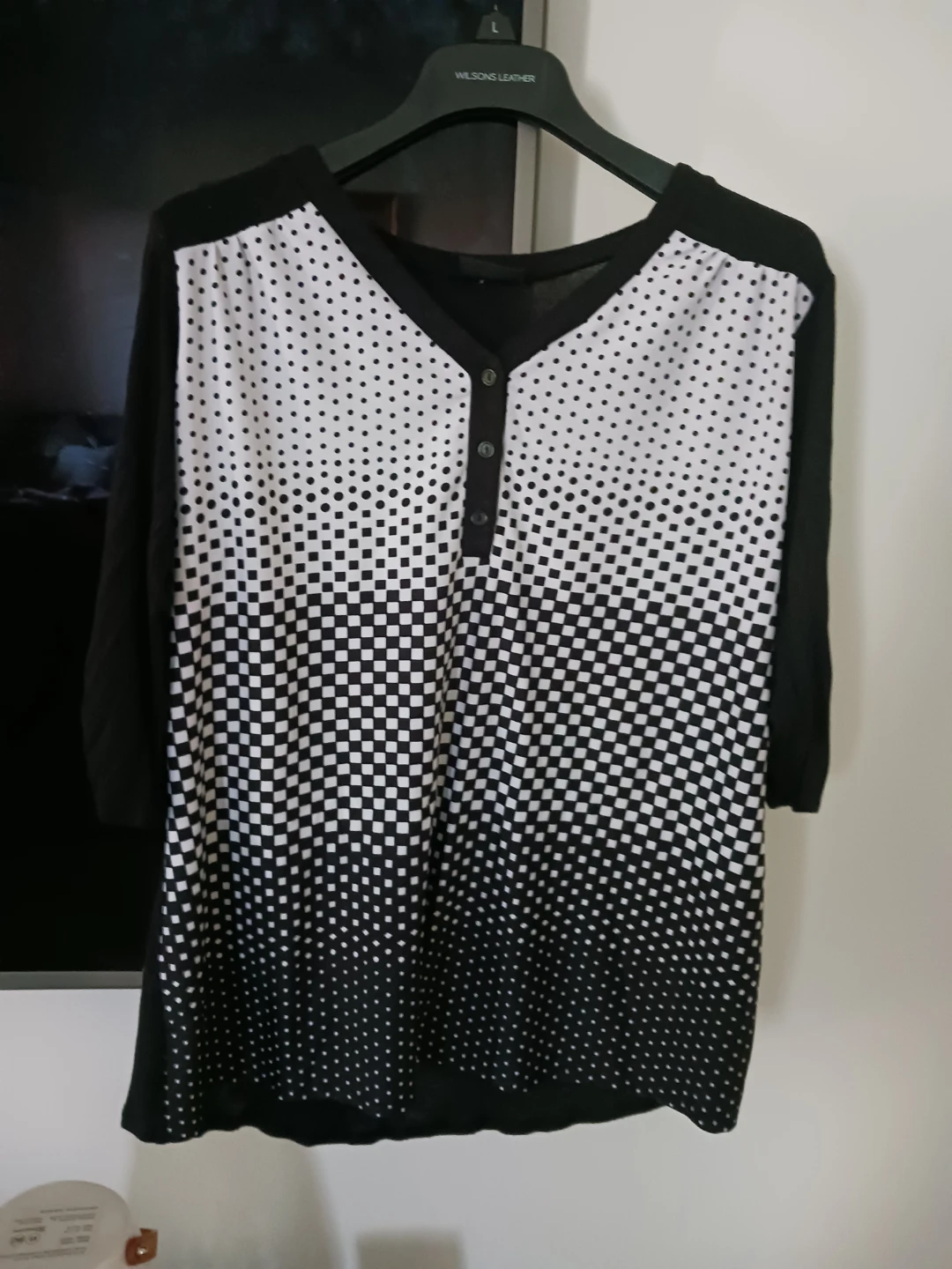 Women's Black & White Patterned Tunic Top - photo 2