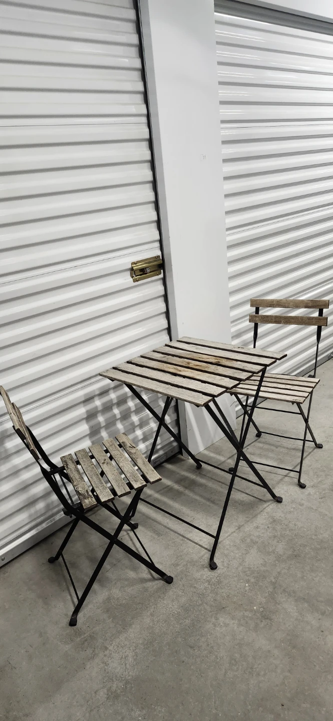 Ikea outdoor table with 2 chairs