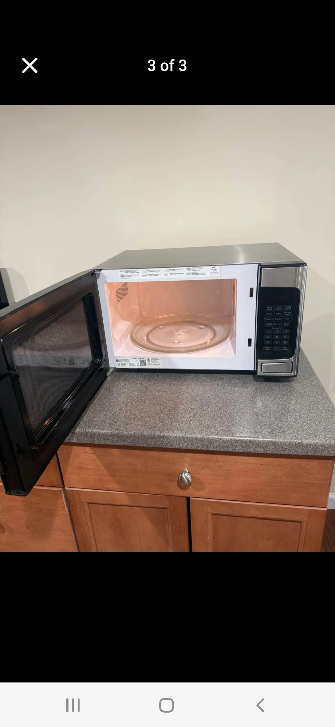 GE Stainless Steel Microwave - photo 2