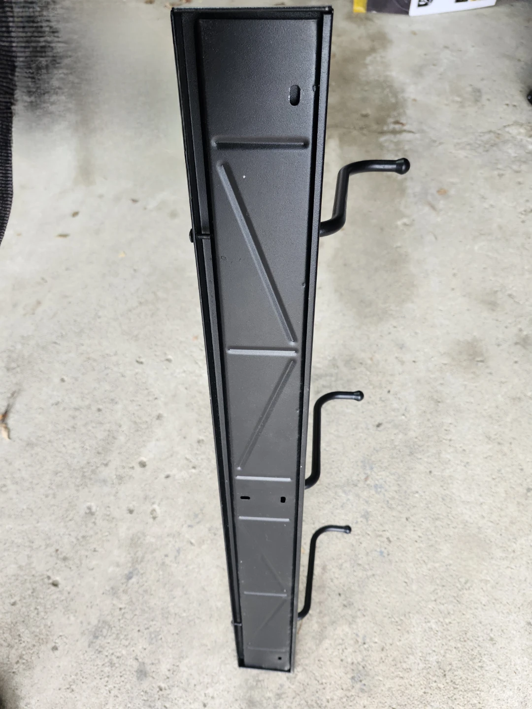 Black Metal 3-Hook Wall Rack - photo 2