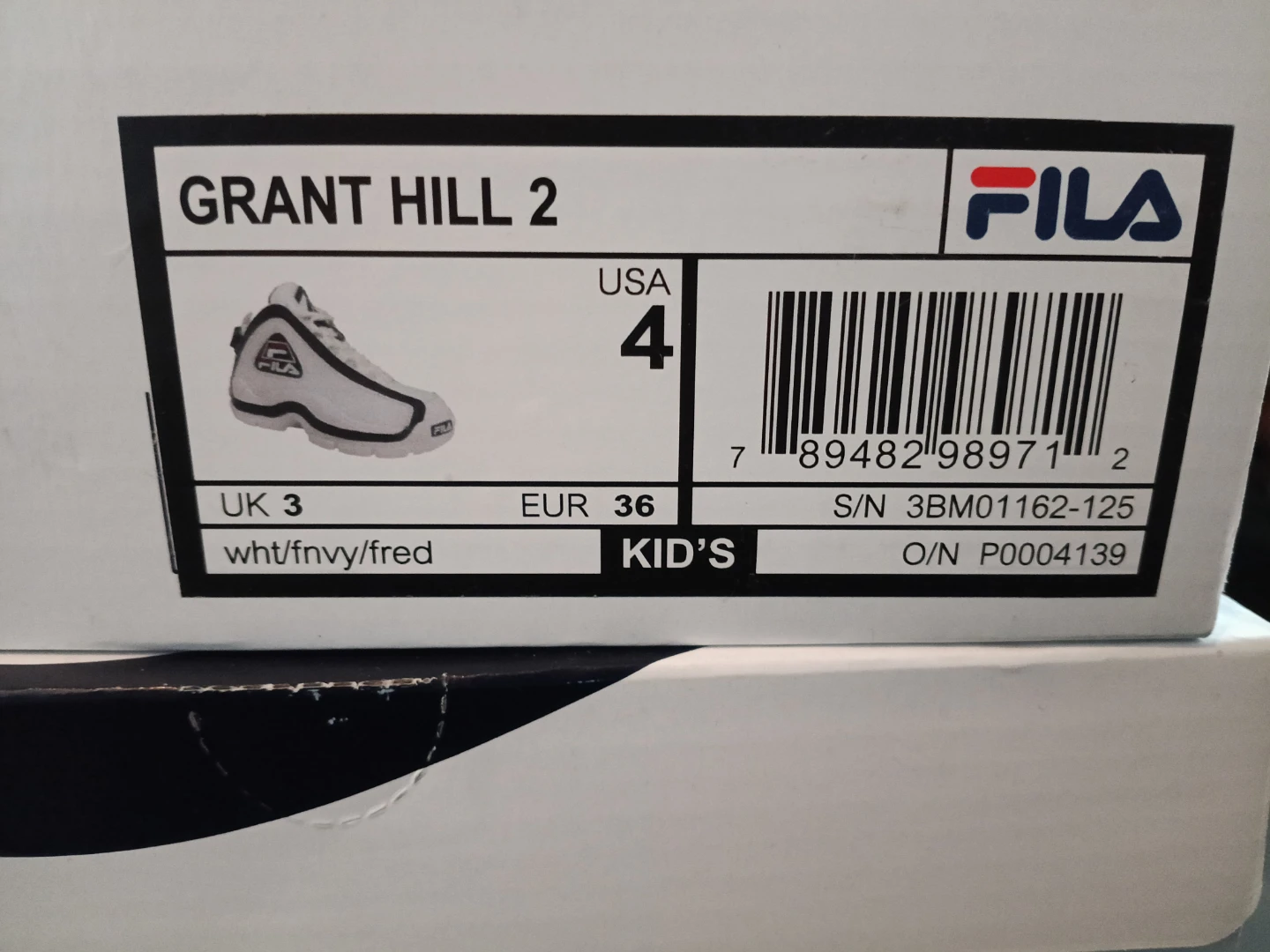 Fila Grant Hill 2 Kids White/Navy Sneakers Size US 4 - photo 2