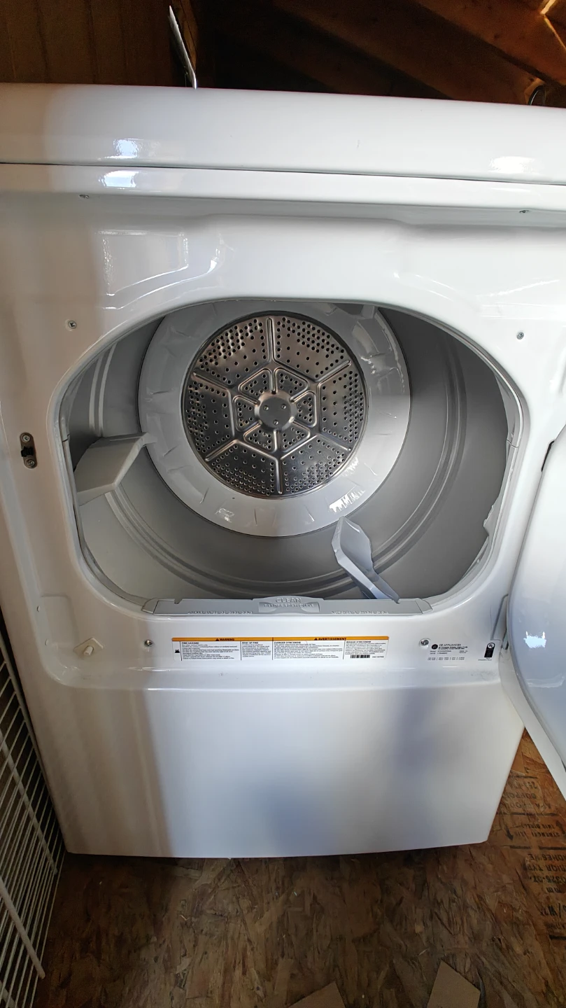 GE Appliances Dryer GTD45EBM0RW5 - photo 3