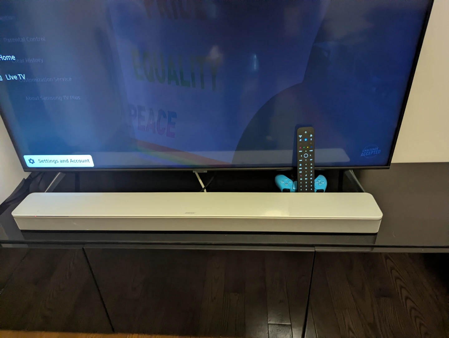 Bose premium smart sound bar 700 with remote control