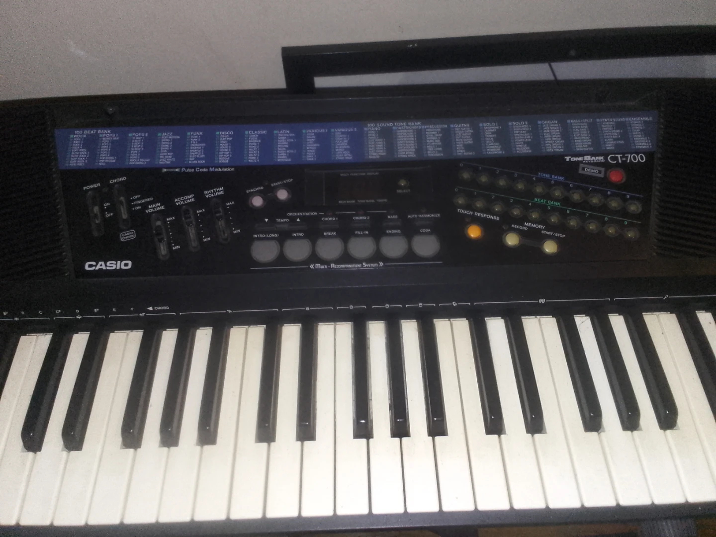 Casio CT-700 Tone Bank Keyboard - photo 2