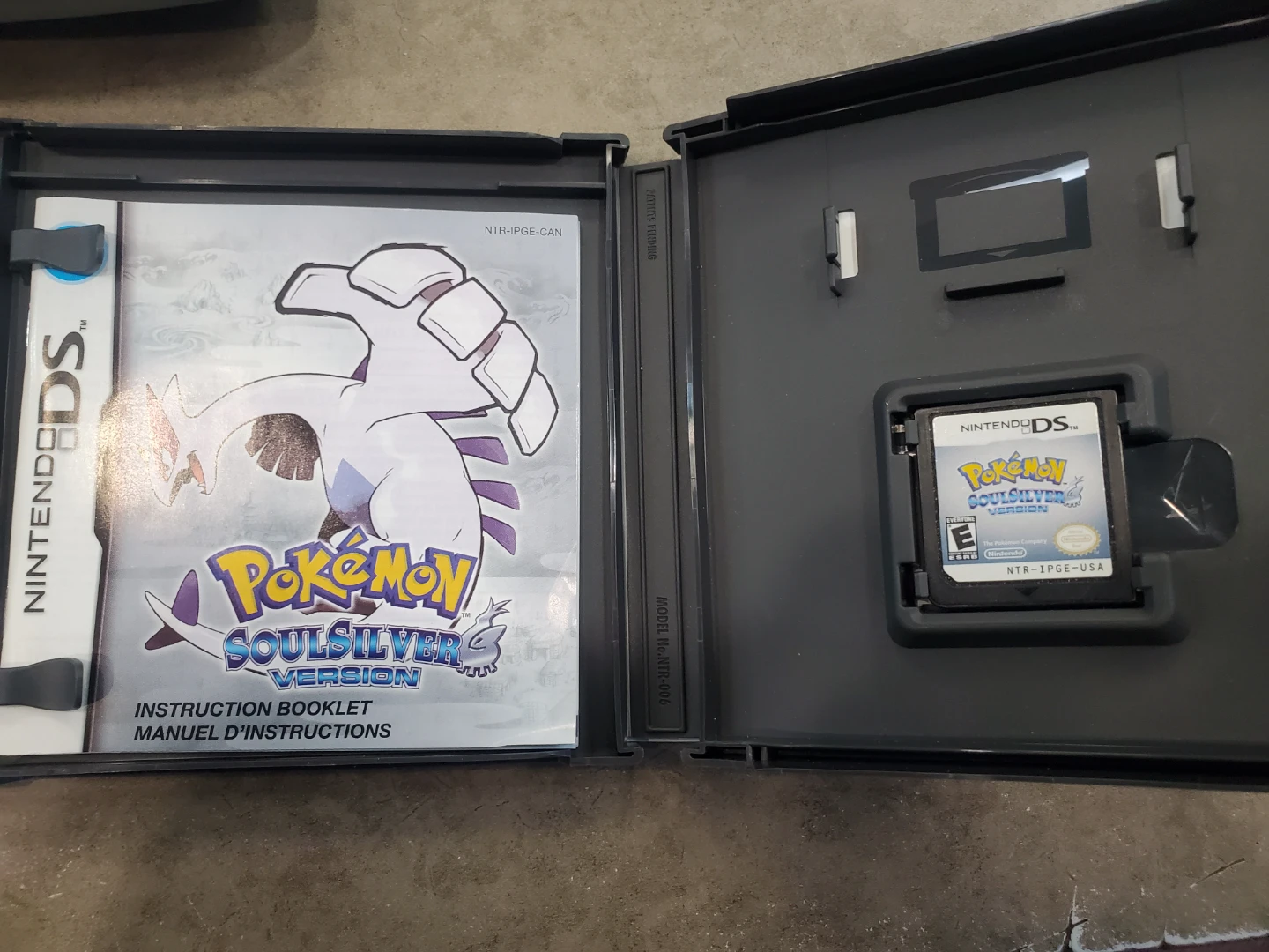 Nintendo DS Pokemon SoulSilver Version Game - photo 3