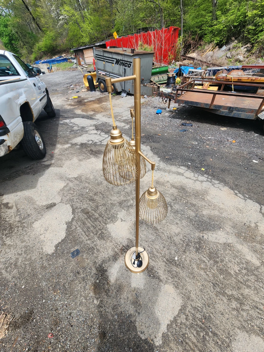 Gold Metal Floor Lamp with 3 Caged Shades - photo 3