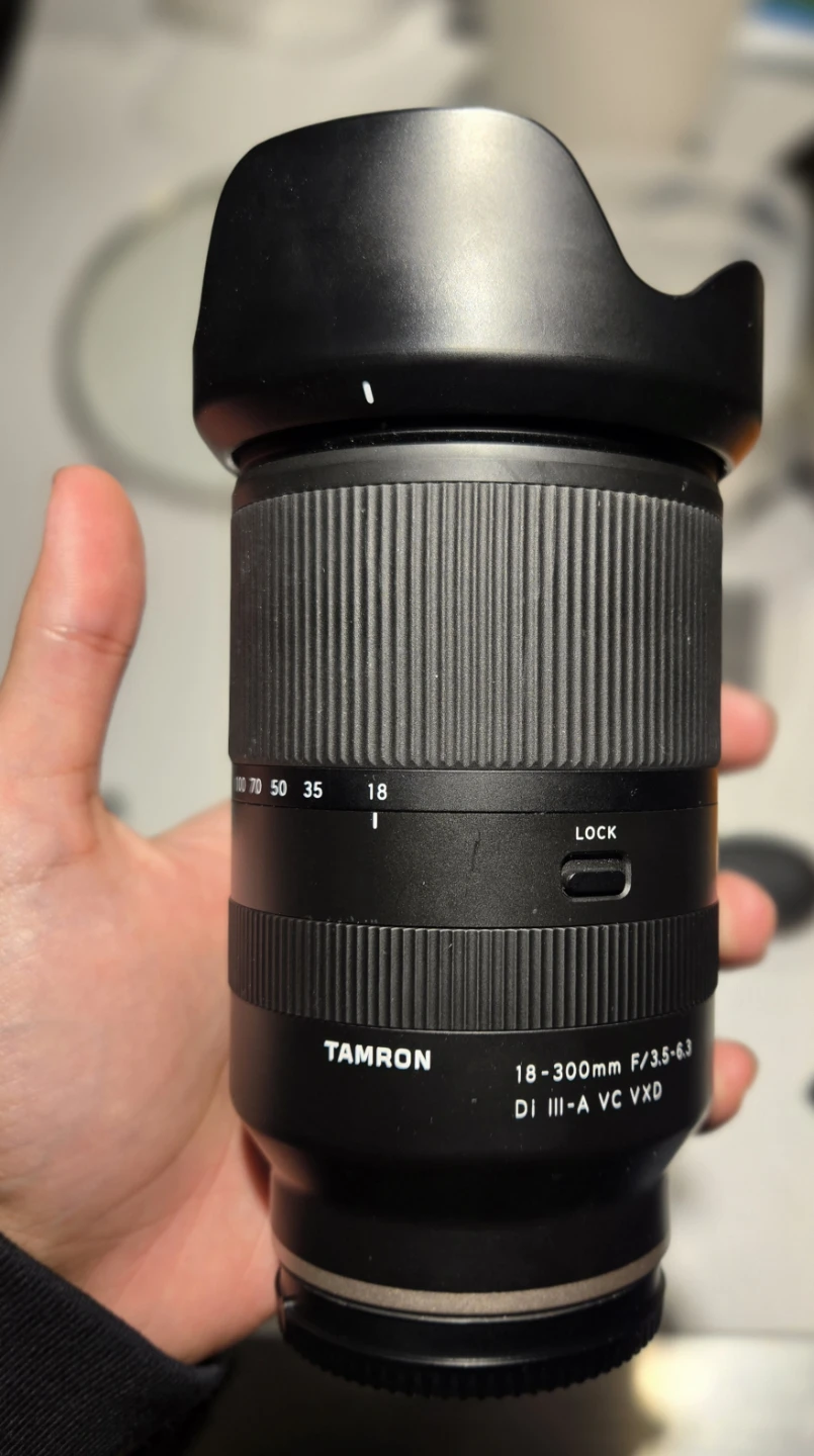 Tamaron 18-300 Sony E All-in-One Travel Lens