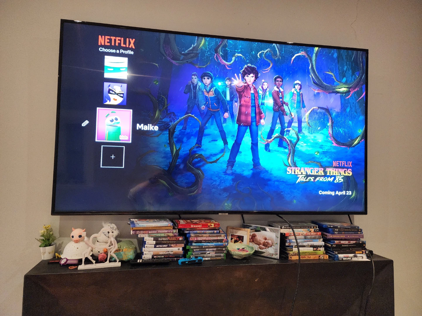 Samsung 65" Smart TV Fully Functional