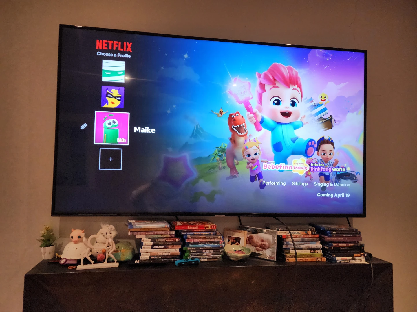 Samsung 65" Smart TV Fully Functional - photo 2