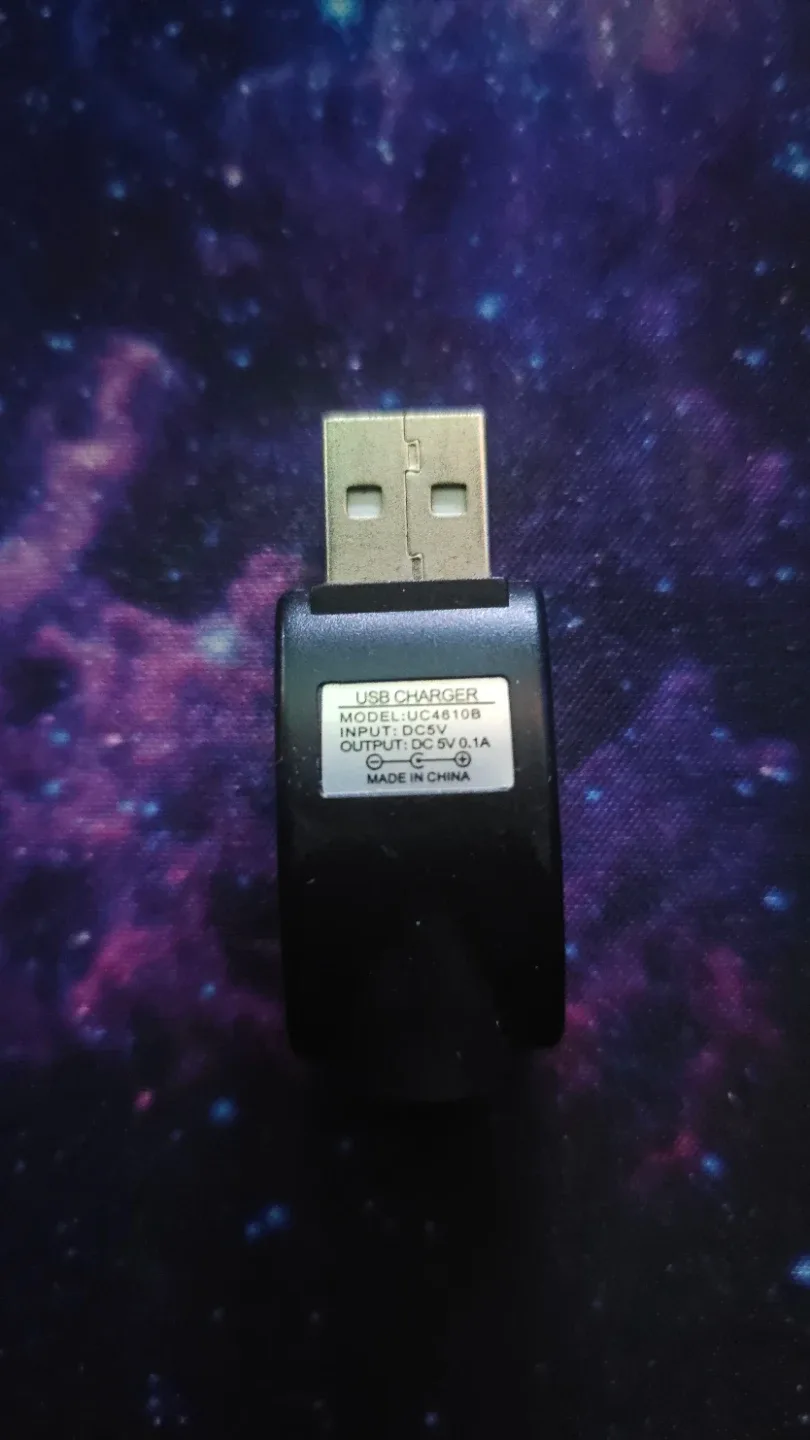 Logic USB Charger - photo 2
